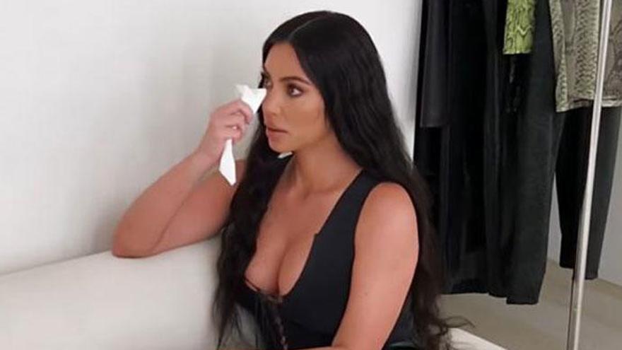 Kim Kardashian  llora al recibir el resultado del test