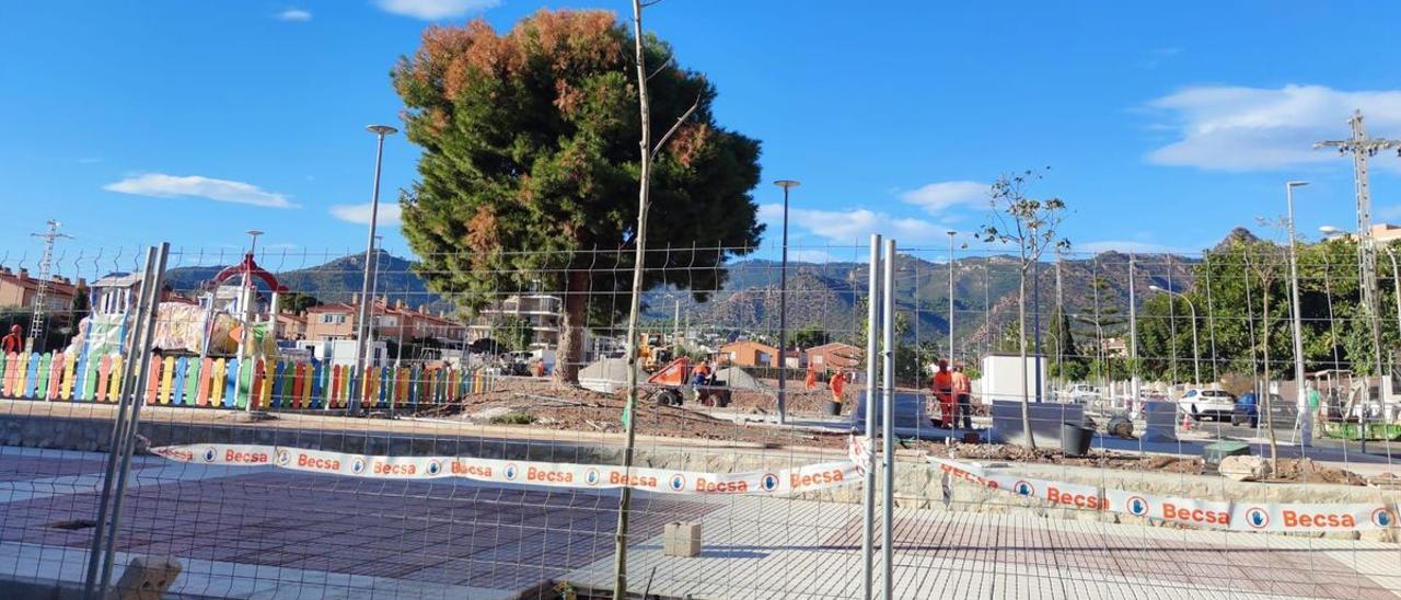 Las obras de urbanización han contemplado la creación de un parque en la zona del Torreón de Benicàssim.