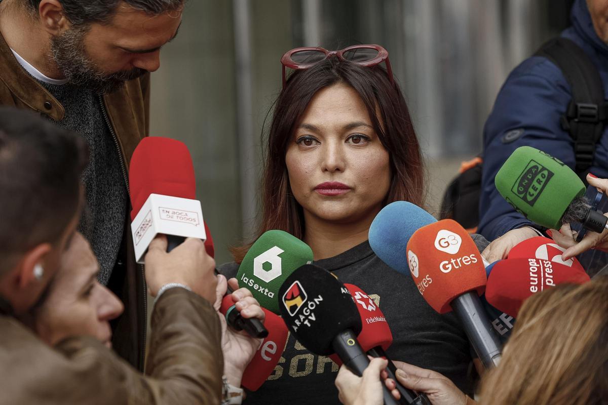 La actriz Elisa Mouliaá pide suspender la declaración del viernes porque está de baja