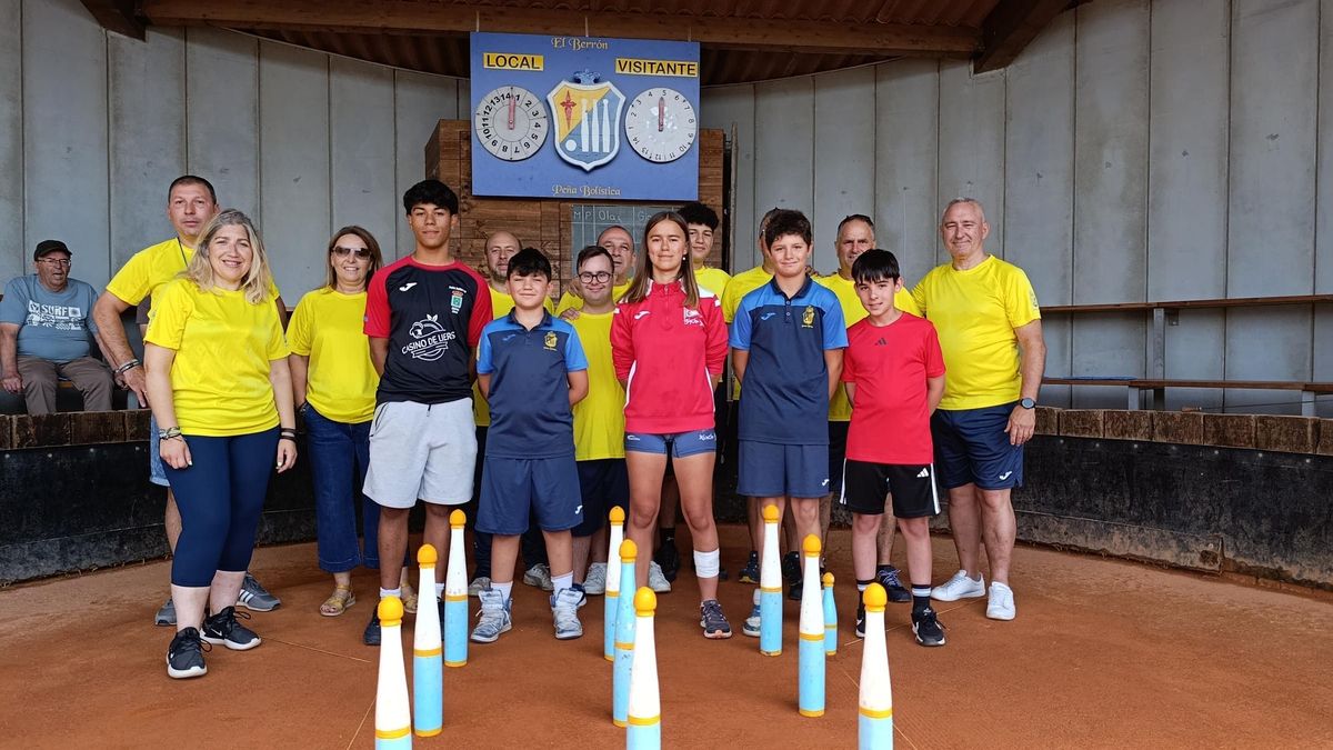Los bolos se juegan en El Berrón