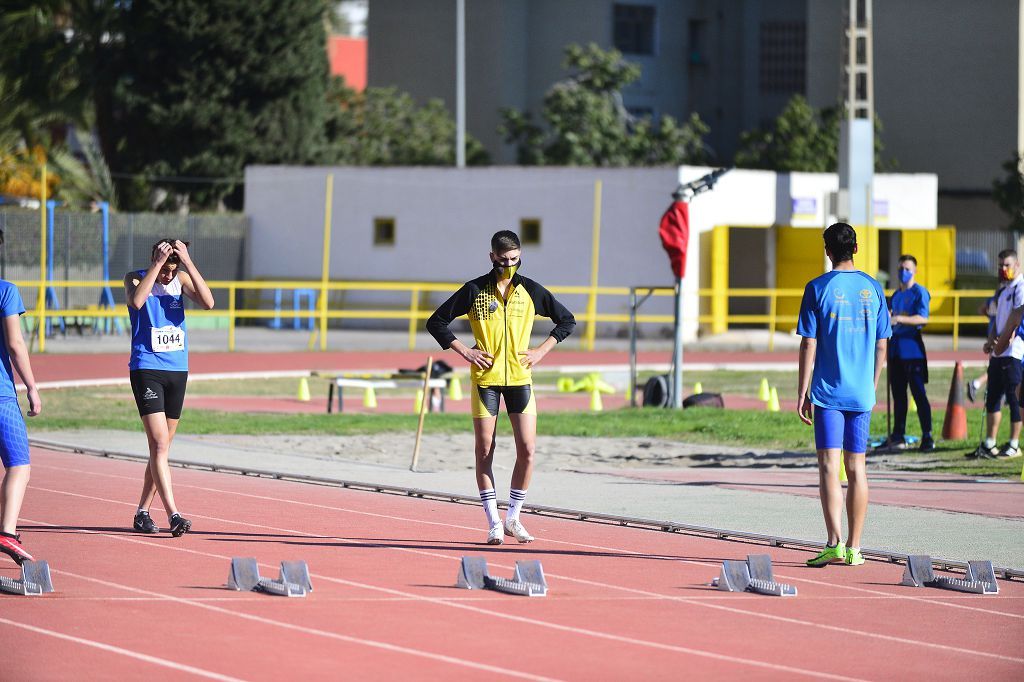 Atletismo nacional Máster sábado en la pista de Atletismo de Cartagena