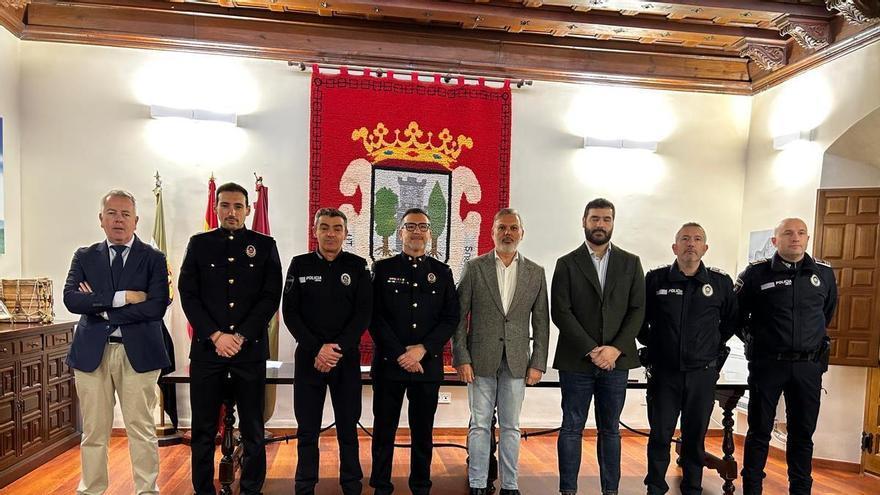 La plantilla de la Policía Local de Plasencia apenas crece y se mantiene en unos 60 efectivos