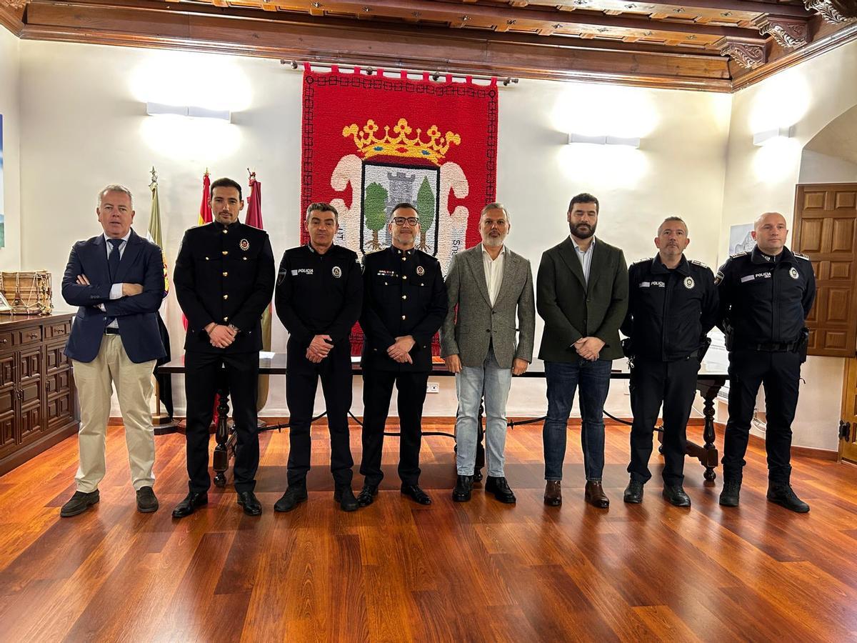 Toma de posesión de efectivos de la Policía Local de Plasencia. La plantilla apenas ha crecido.