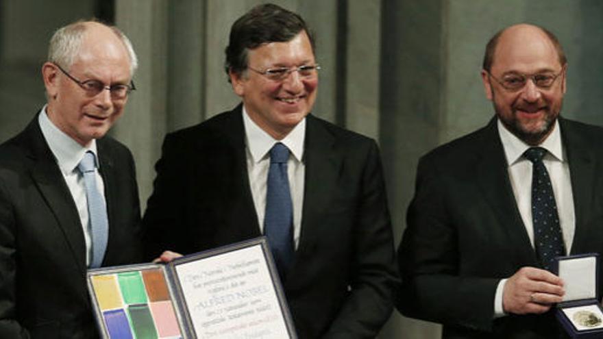 Van Rompuy, Durao y Schulz, con el premio.