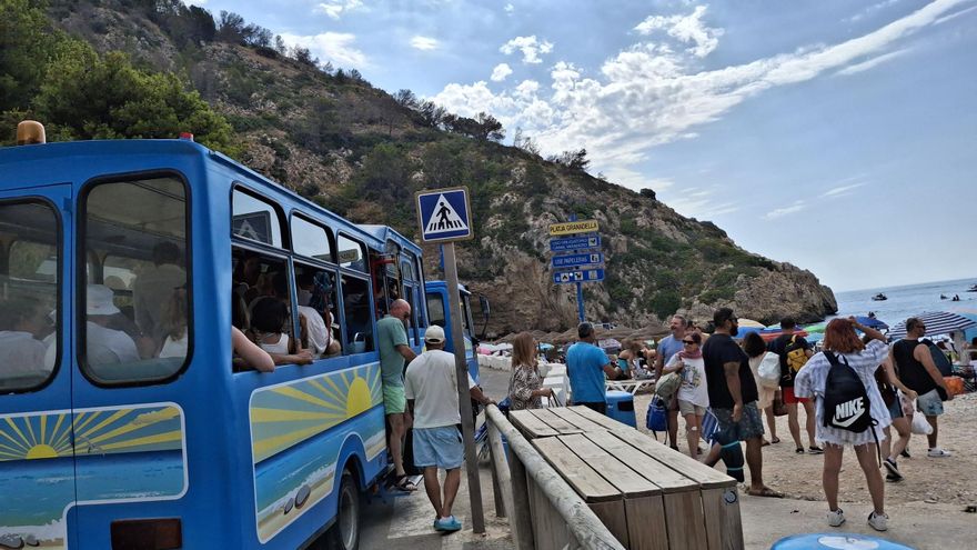 Rescate desde un helicóptero a un hombre que quedó extraviado en el Peñón de Ifach