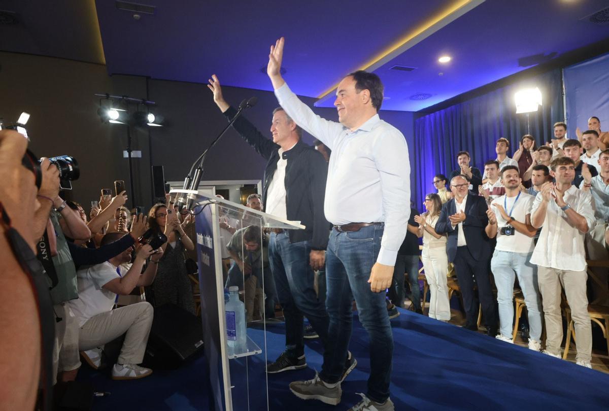 Feijóo, Llorca y Mompó en el almuerzo del PP en Sueca Feijóo, Llorca y Mompó en el almuerzo del PP en Sueca