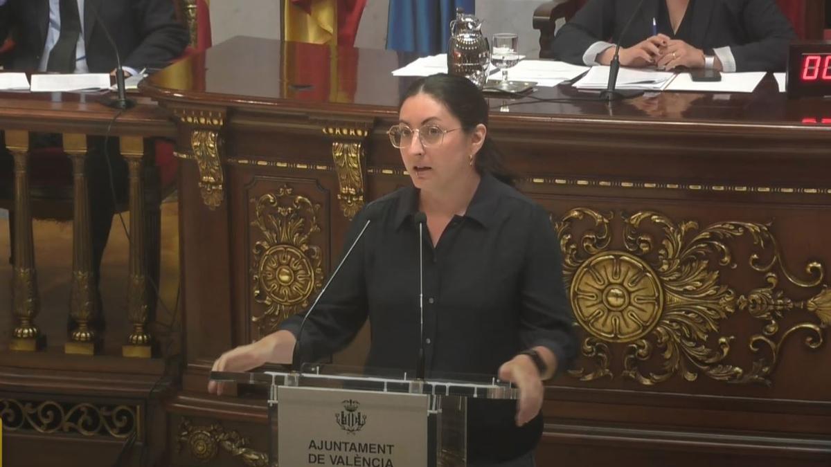 Lucía Beamud criticó la política de Servicios Sociales municipales