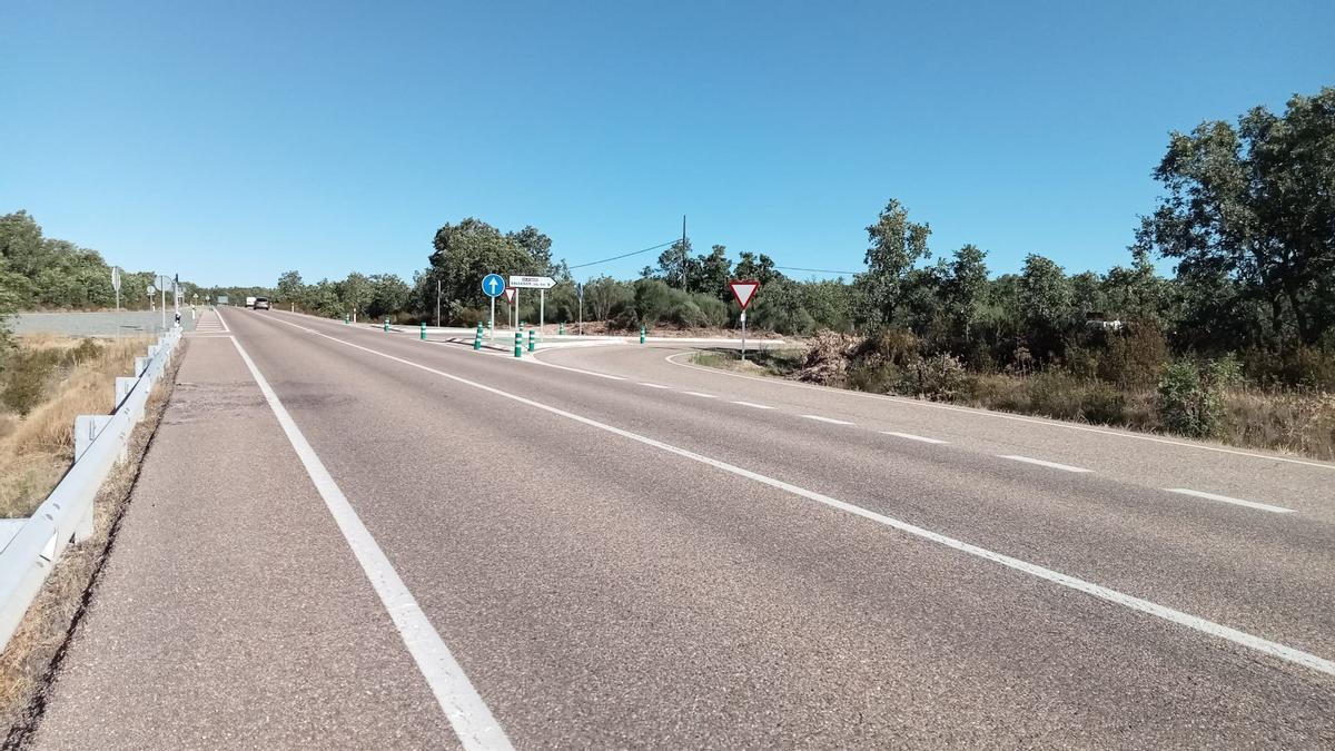 Carretera afectada por el corte de tráfico en Zamora.