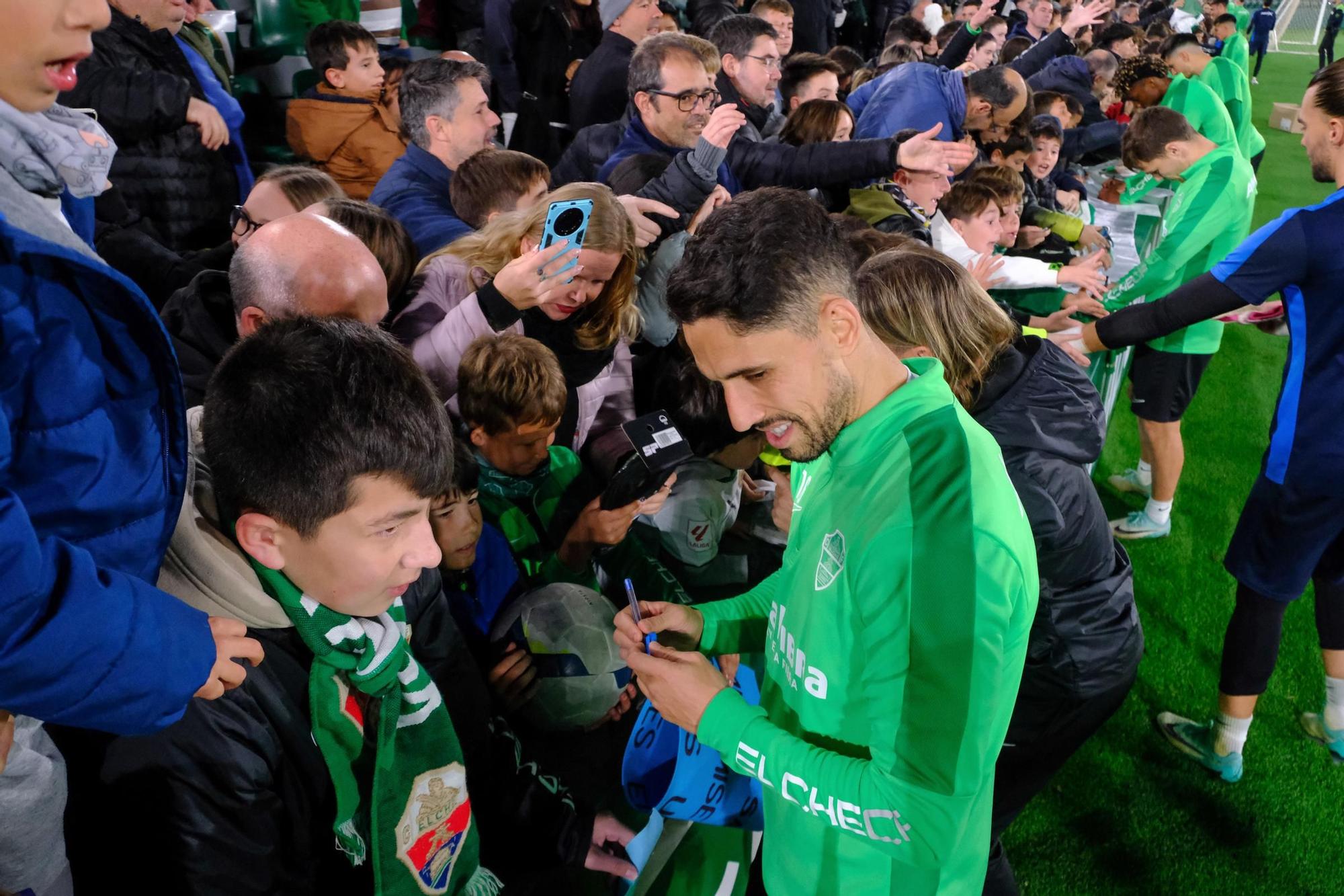 Así ha sido la sesión de entrenamiento abierta con entrada solidaria del Elche CF