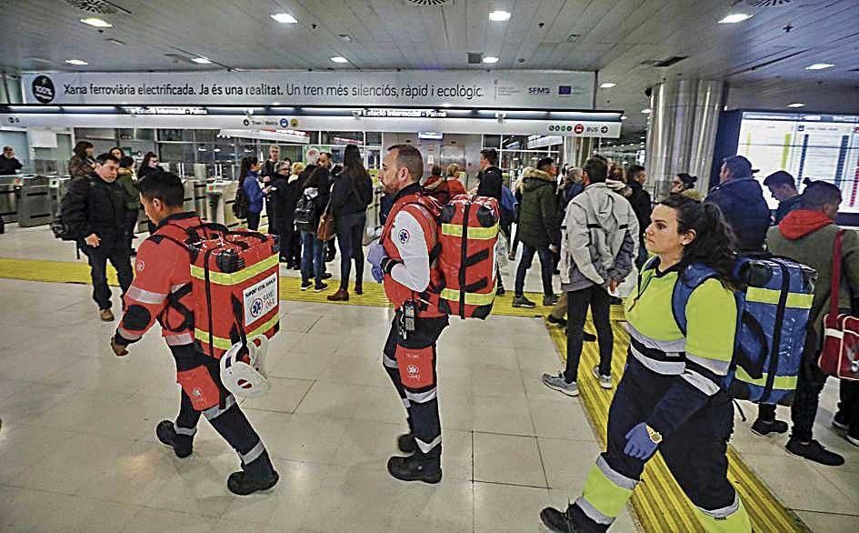 Desalojan la Estación Intermodal de Palma a causa de un incendio