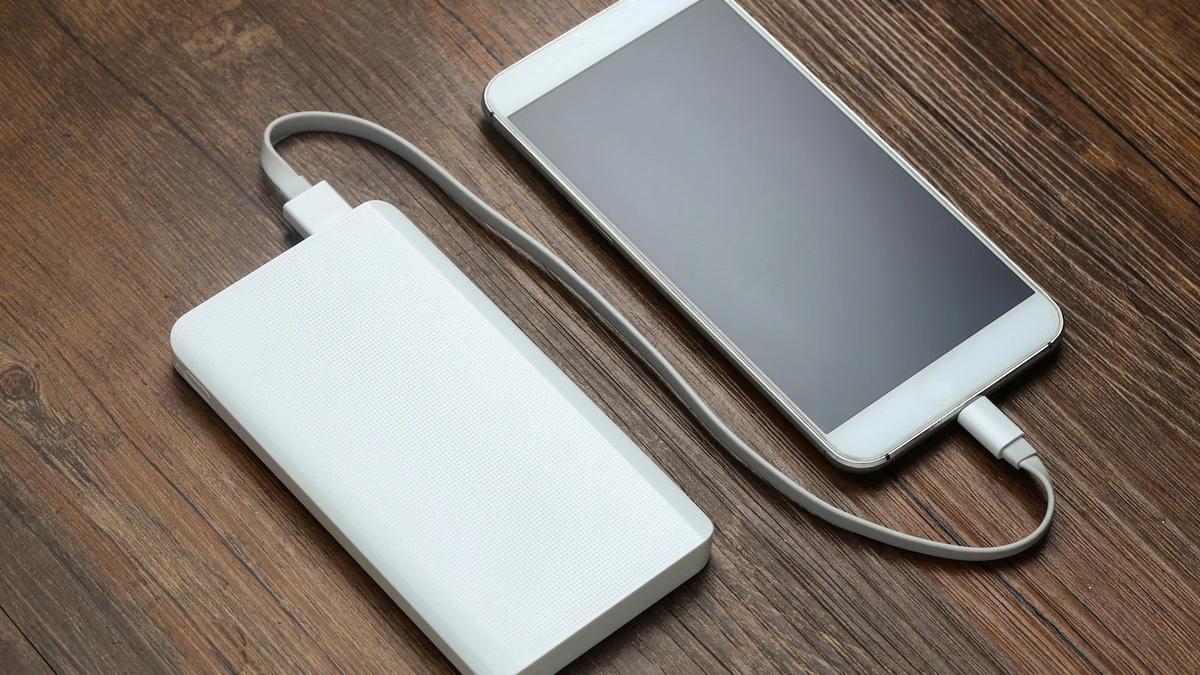 Red Eléctrica dice que el suministro eléctrico normal se restablecerá "en horas aunque no es posible cuantificarlo"