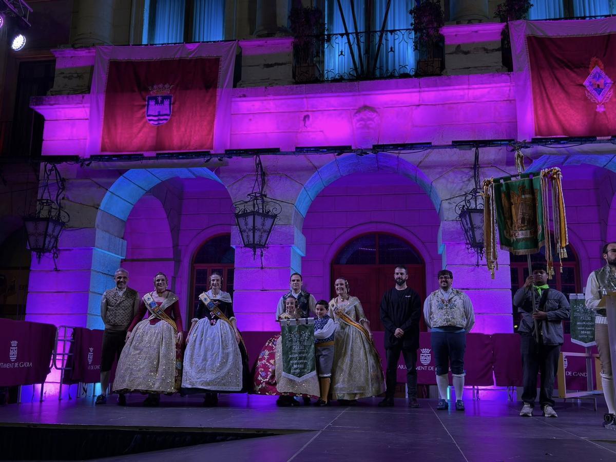 Gandia entrega los premios a mejor ninot