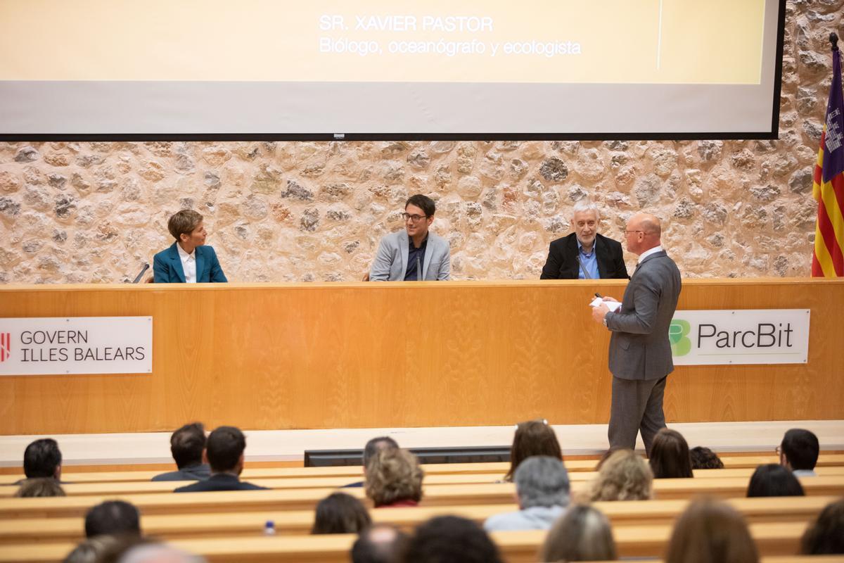 Gloria Fluxá, Iago Negueruela, Xavier Pastor y Antoni Riera, este jueves en el auditorio del ParcBit.