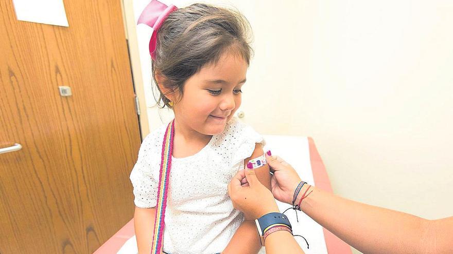 Piden no banalizar la gripe en niños sanos para evitar posibles infecciones graves