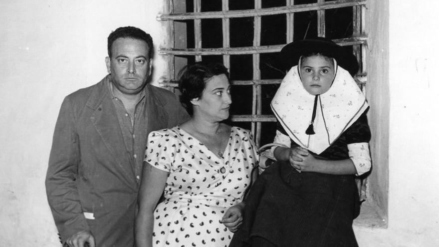 Familia mallorquina. 1964