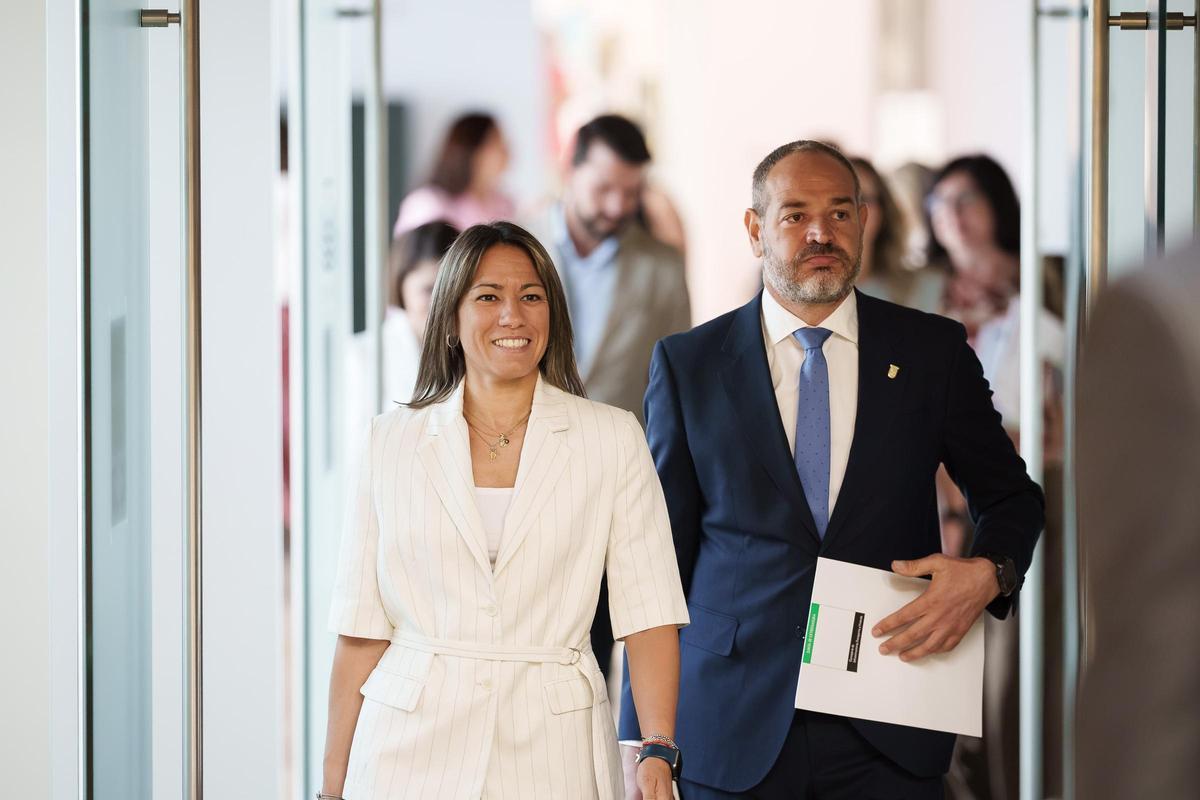 Fotogalería | Las imágenes del pleno en la Asamblea de Extremadura, este jueves
