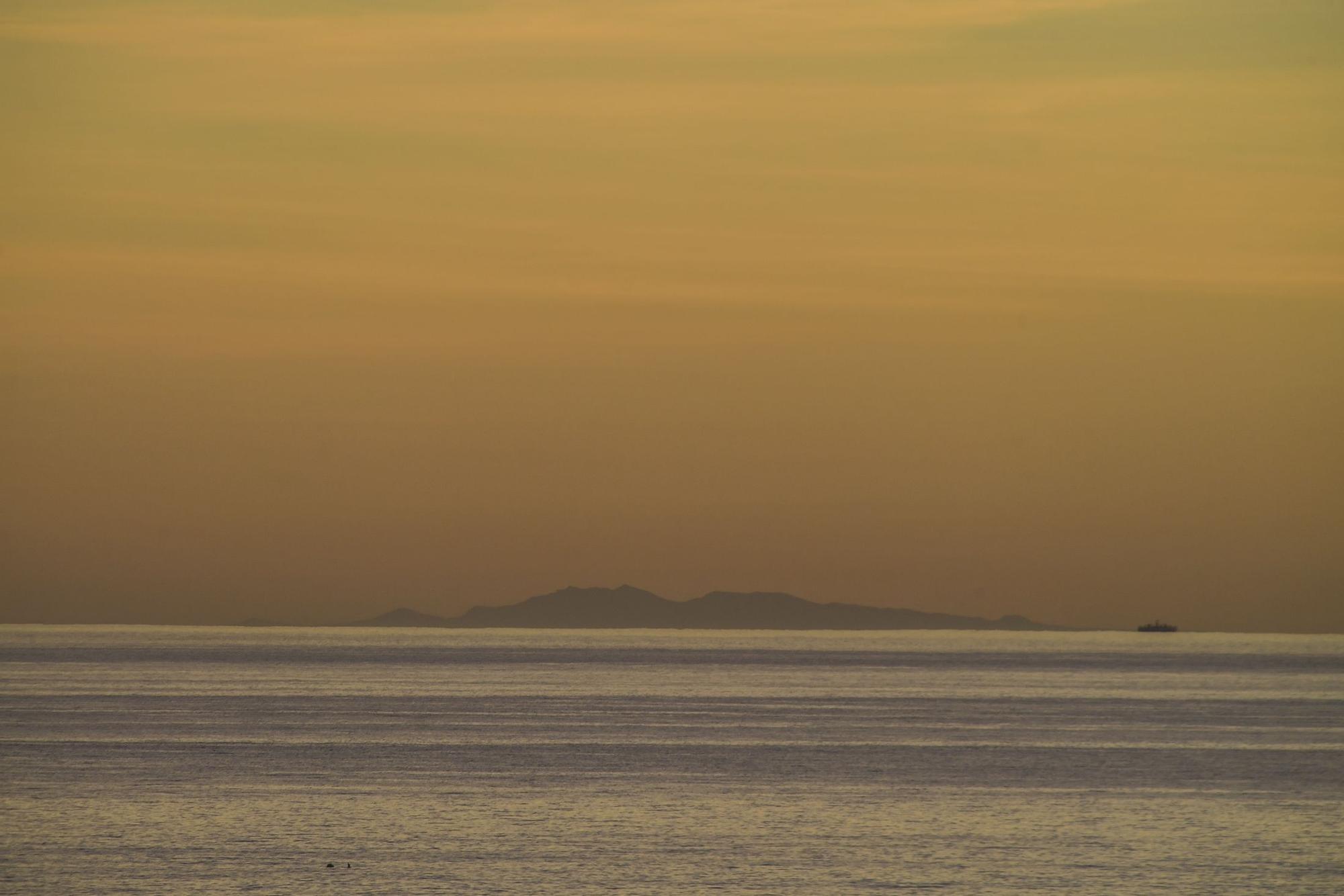 Amanece 2022 en la playa de La Laja