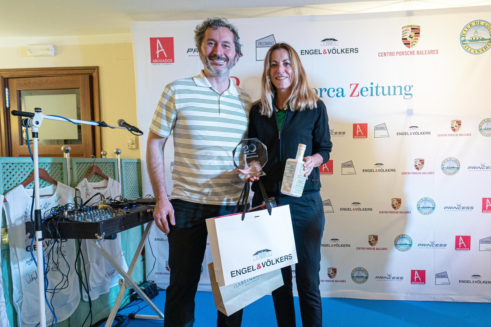 Das 20. Golfturnier der Mallorca - Bilder der Feier und der Preisverleihung