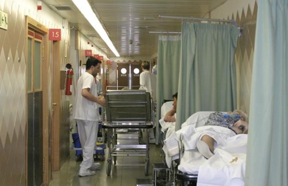 Imagen de archivo de una sala de Urgencias en un hospital barcelonés.