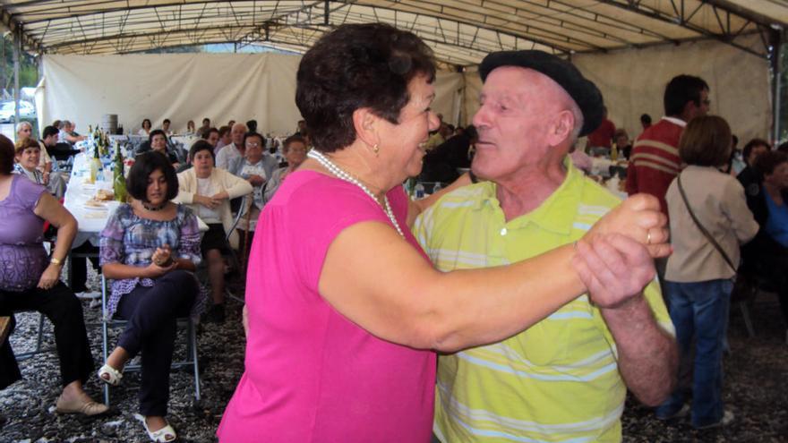 José Burés Otero, &quot;O Rato&quot;, en pleno baile.