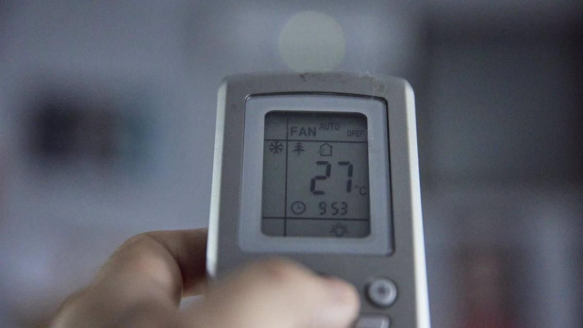 Ahorra en tu factura de la luz con este botón del aire acondicionado