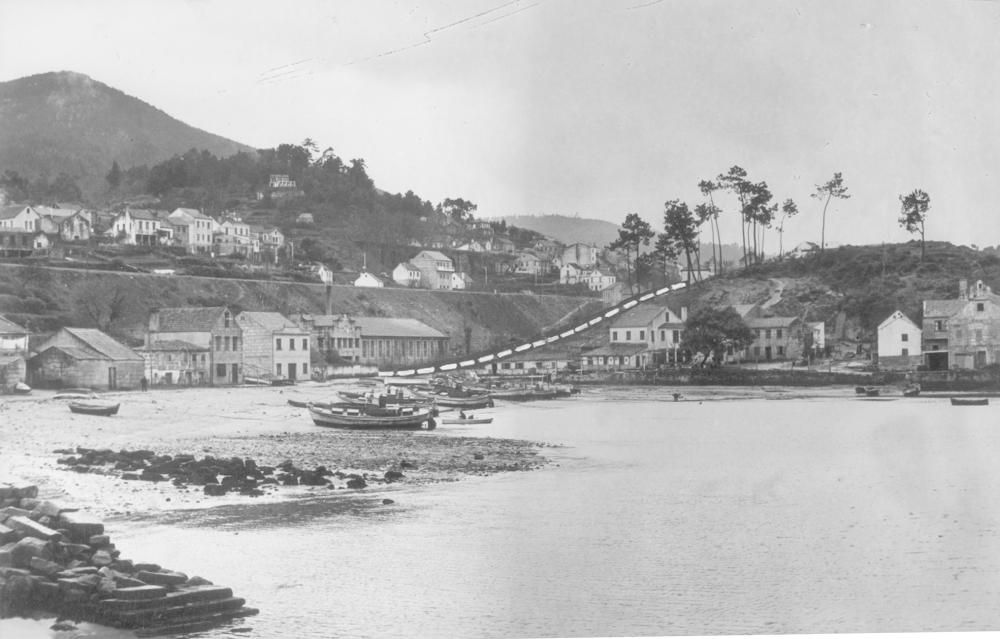 Playa de Arealonga (Redondela), en 1964.