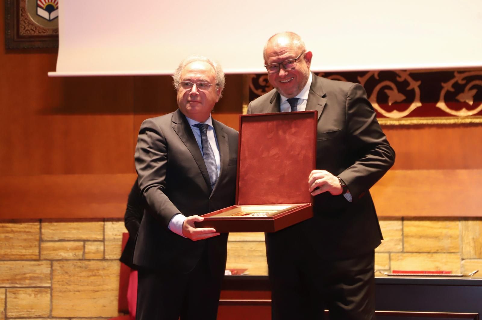 La UCO entrega sus medallas de oro y los premios Tomás de Aquino