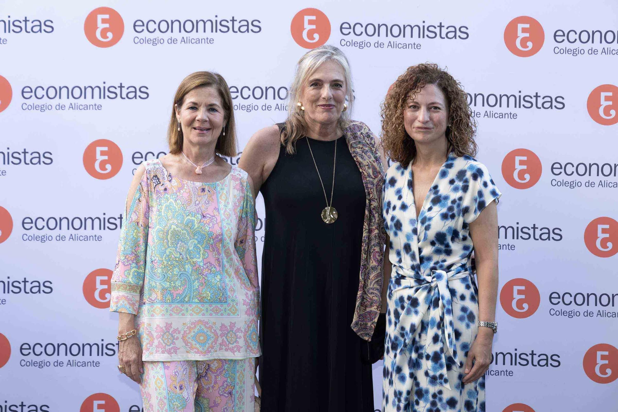 El Colegio de Economistas de Alicante celebra su cena anual en honor a su patrón