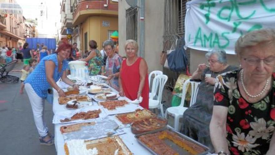 Degustación de dulces benéfica en Navarrés