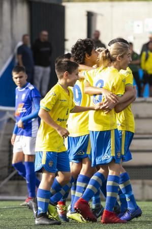 09.03.19. Las Palmas de Gran Canaria. Fútbol base infantil. UD Las Palmas B - Dormas B. Campo Juan Guedes de Tamaraceite.  Foto Quique Curbelo  | 09/03/2019 | Fotógrafo: Quique Curbelo