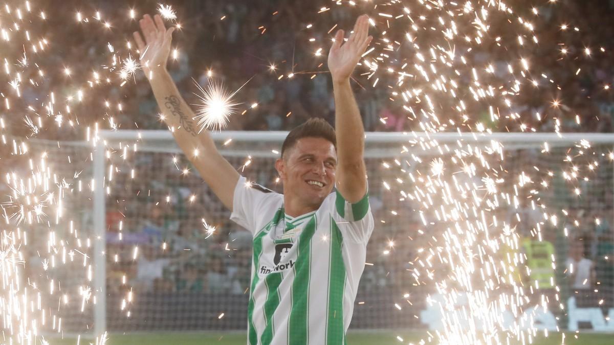 Joaquín, entre fuegos de artificio en el Benito Villamarín