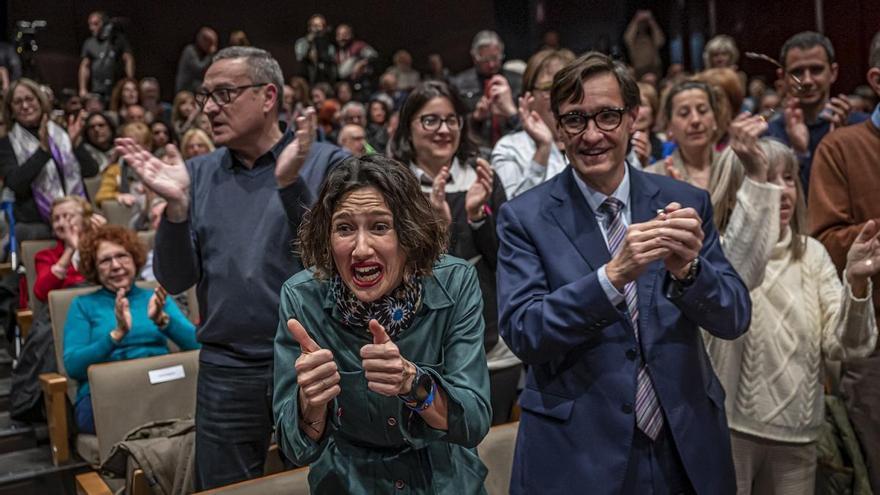 El PSC exprime su poderío metropolitano en un primer tramo de la campaña sin Sánchez
