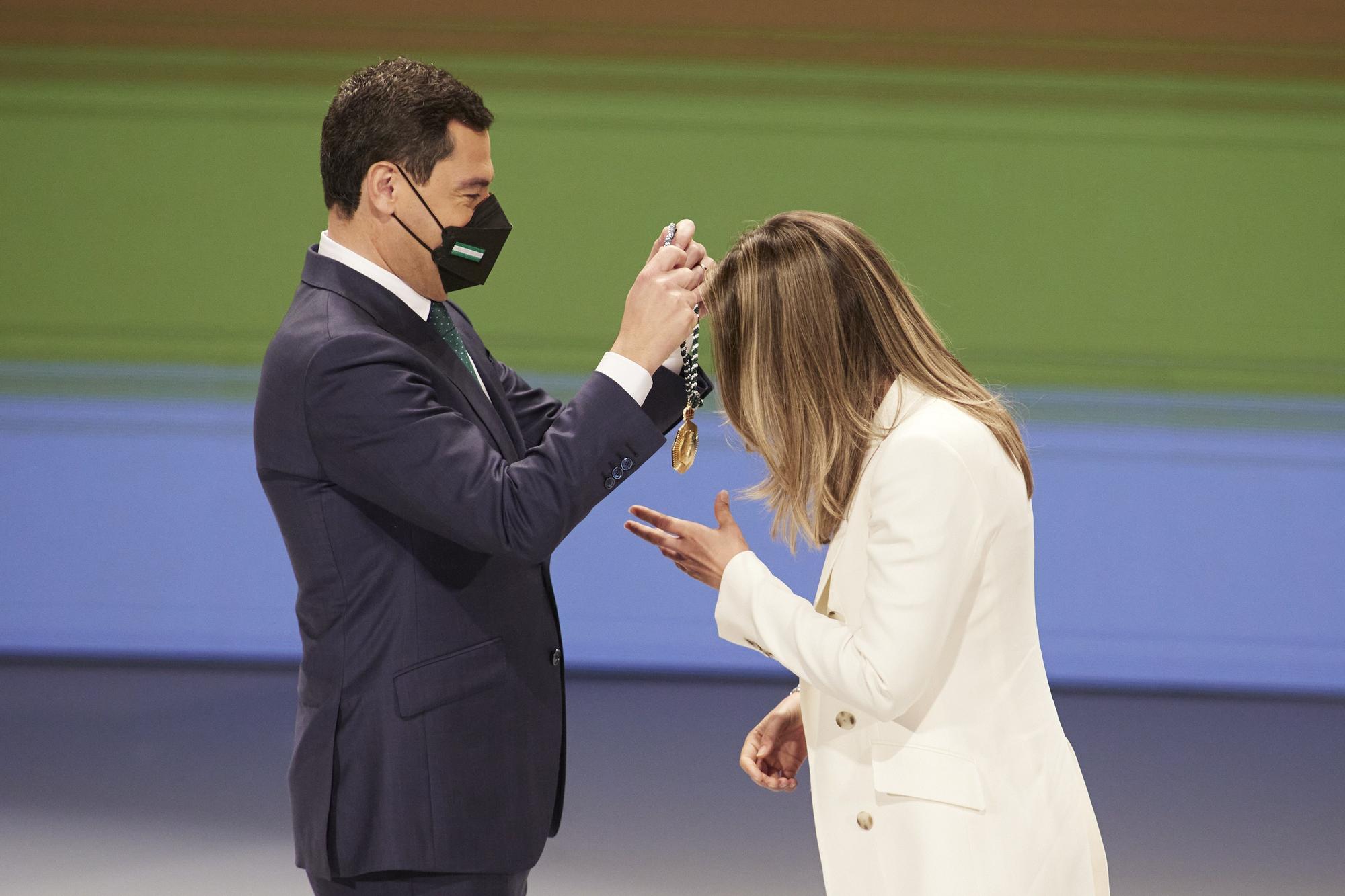 Las imágenes del acto institucional en el Parlamento andaluz con motivo del 28-F