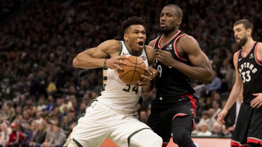 Los Bucks amplían su ventaja en la final del Este tras el contundente triunfo ante los Raptors