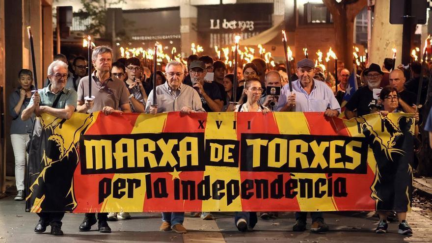 La Marxa de Torxes de Manresa es mostra crítica amb l'independentista que accepta 'engrunes'