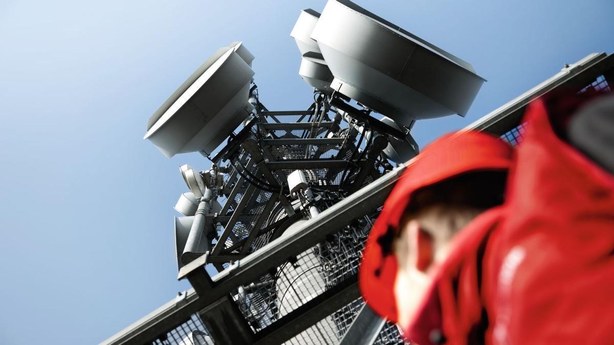 VISITA PAPA | Telefónica, Vodafone y MasOrange se vuelcan en blindar la visita del Papa con tecnologías de última generación