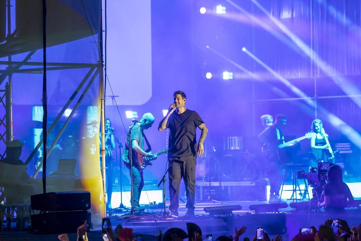 Más de 8.500 personas disfrutan del concierto de Melendi en Brilla Torrevieja