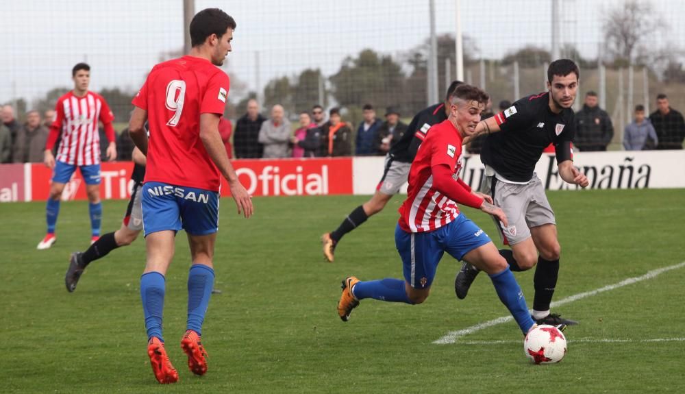 Partido entre el Sporting B y el Athletic B