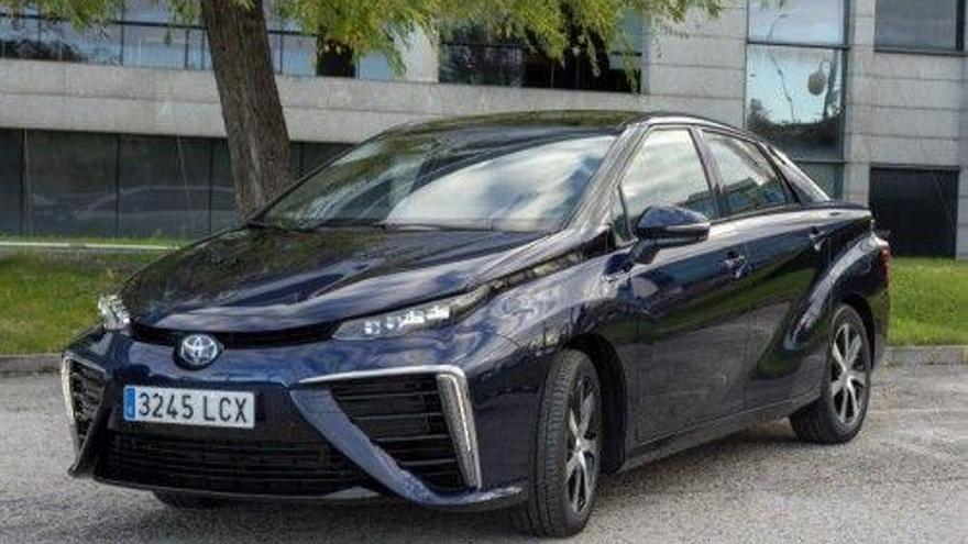 Toyota matricula su primer vehículo eléctrico de hidrógeno en España