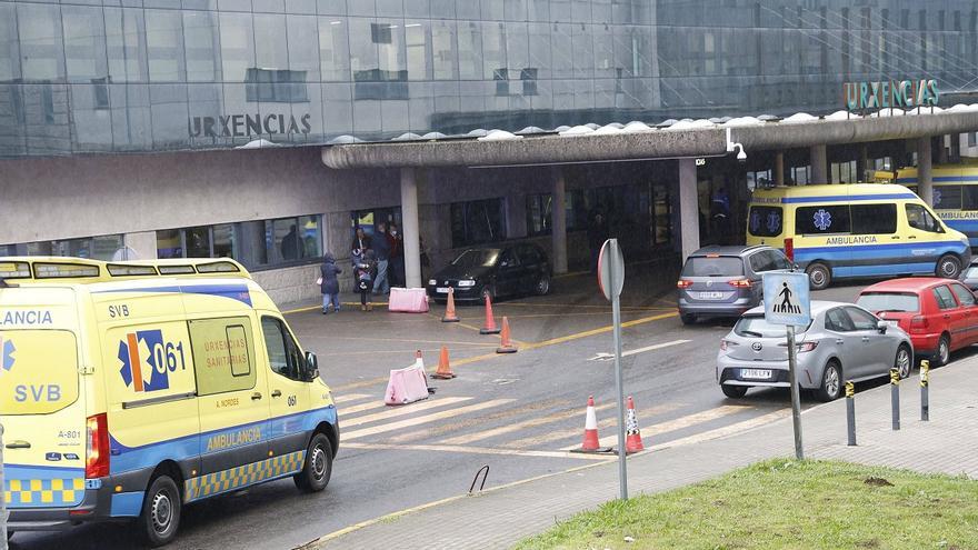 Pacientes del CHUS acuden a la Valedora do Pobo para denunciar meses de retraso en las revisiones oncológicas