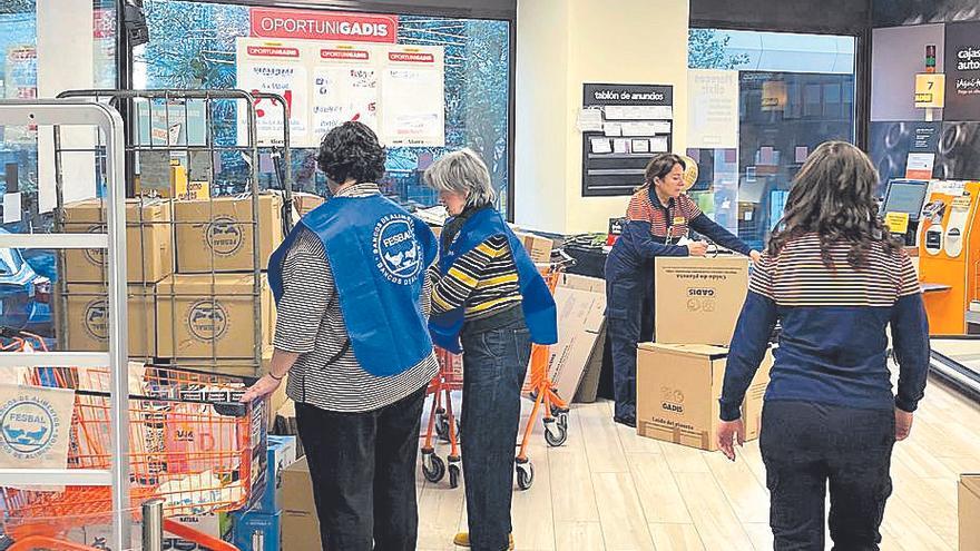 Los clientes de Gadis donan a bancos de alimentos 168.000 kilos y casi 100.000 euros