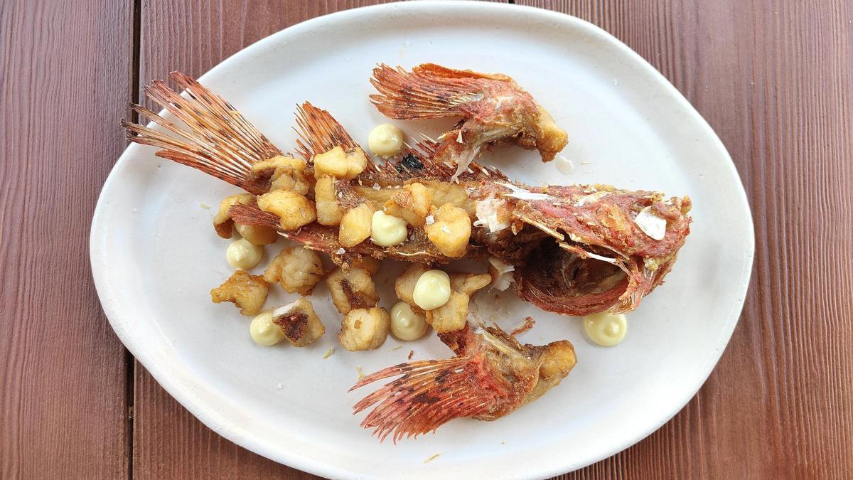 El cabracho rebozado de Fandango Formentera.