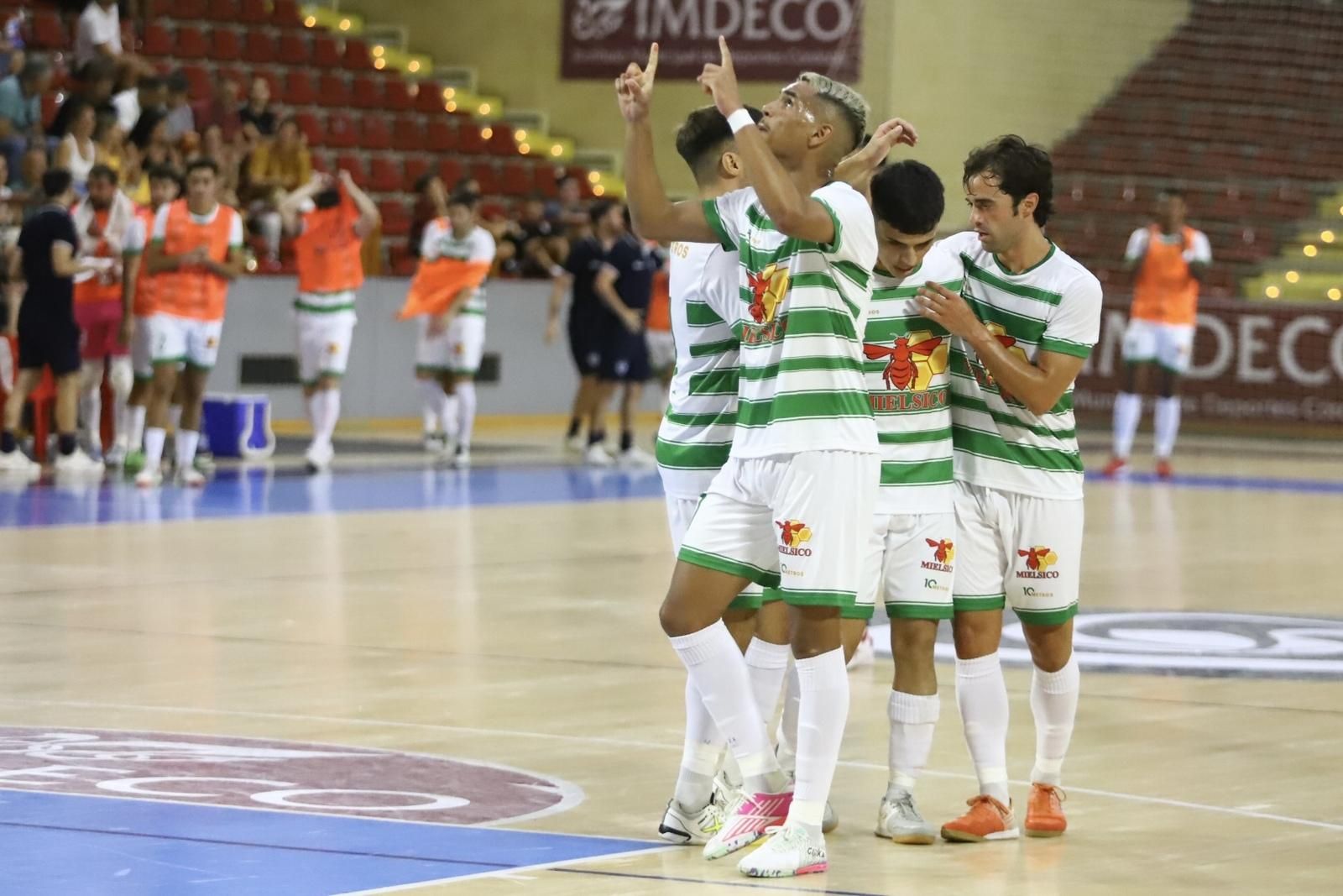 Córdoba Futsal-Real Betis Futsal | Las imágenes del partido en el Palacio Vista Alegre