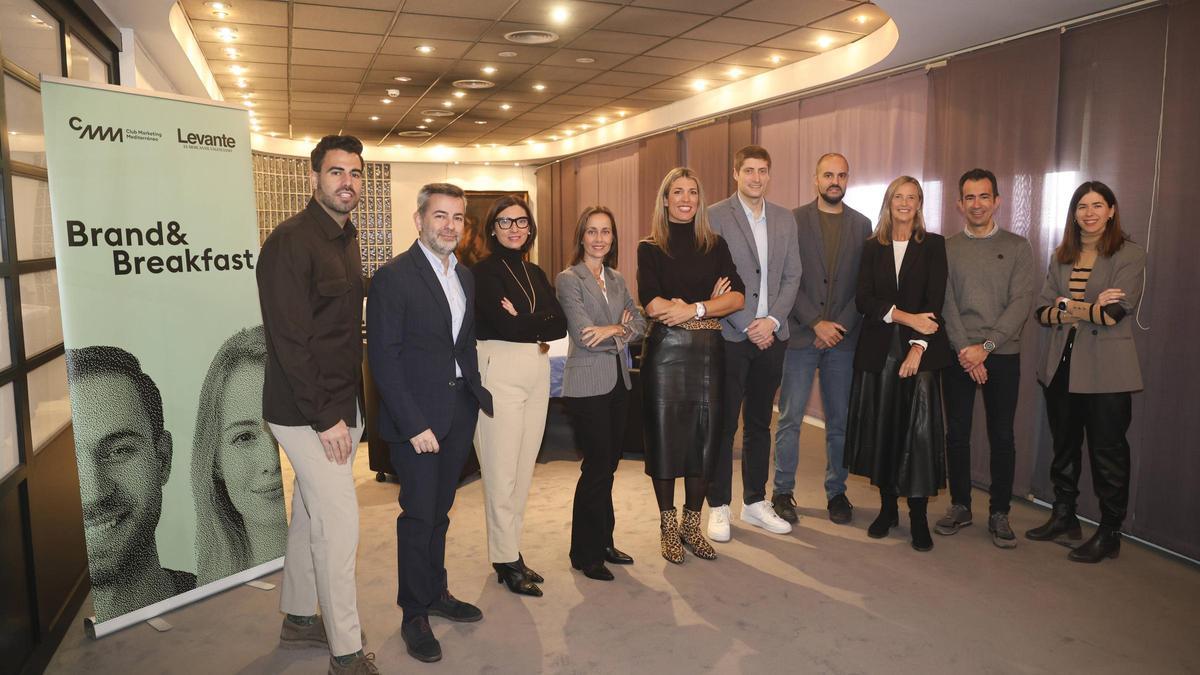 De izquierda a derecha: Ricardo Gómez, Nicoás Collado, María Jesús Mínguez, Carolina Alemany, Eva Prieto, Alberto Chilet, José Luis Braulio, Carmen Elío, Juanma Romero y Amanda Simón