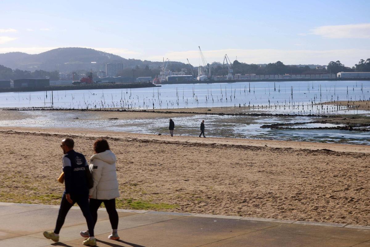 La ría asiste a las primeras "mareas vivas" del año.