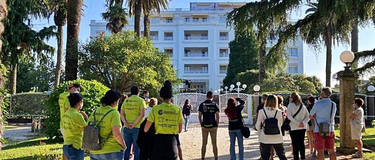 La visita a los jardines del Gran Hotel La Toja.