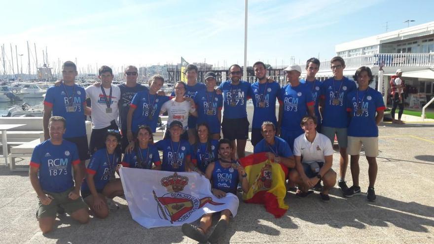 El RC Mediterráneo se corona como el mejor equipo de España en remo de mar