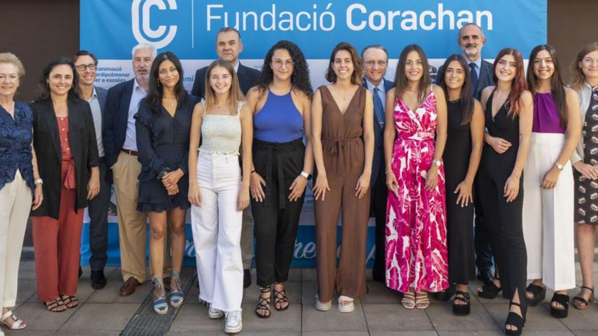 Les becades, amb els responsables de la fundació | FUNDACIÓ CORACHAN