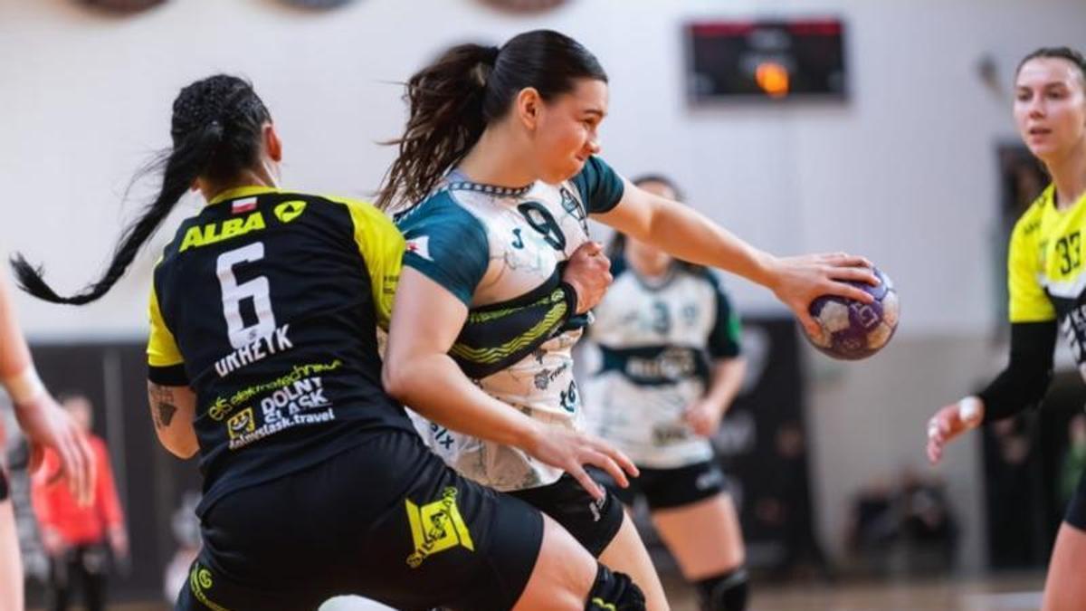 Imagen del partido de ida de la eliminatoria, que acabó con marcador de 22-28.