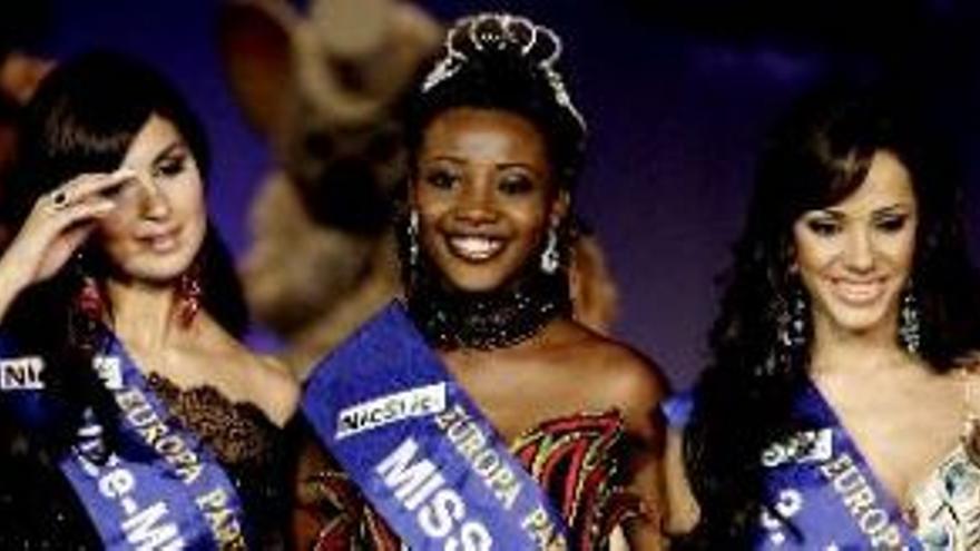 Una joven togolesa, coronada primera Miss Mundial